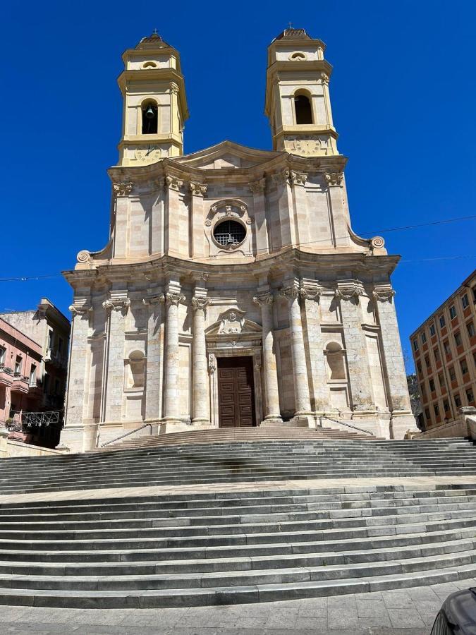 Apartamento Sky Moon Centro Vista Mare Cagliari